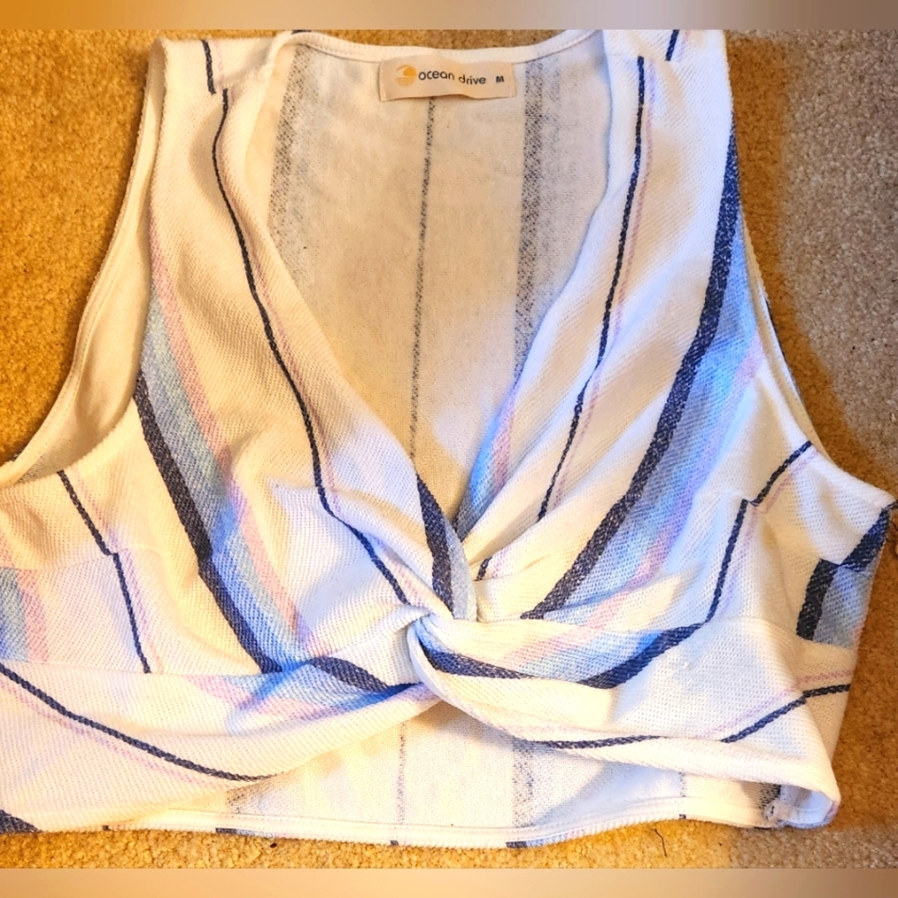 NWT Ladies Crop Tank Top